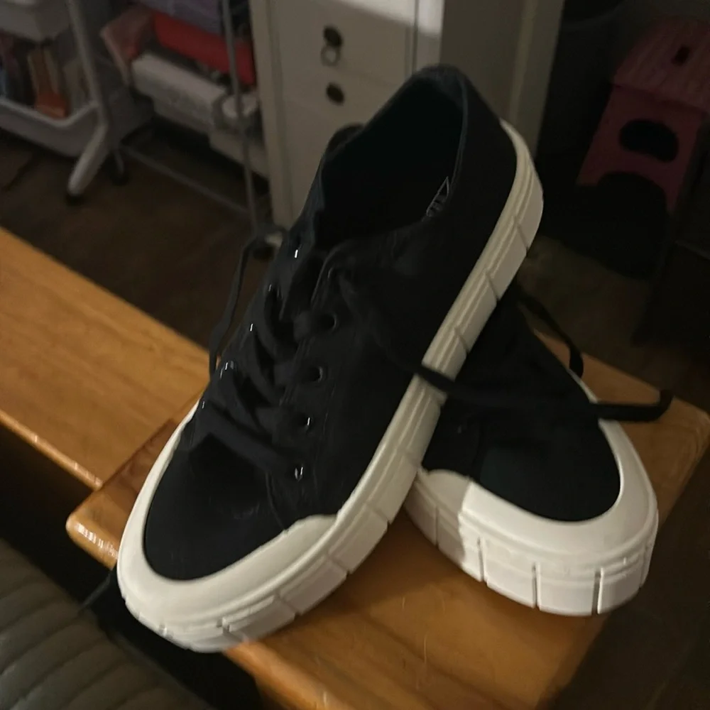 No Boundaries Women's Low Chunky Lug Fashion Sneakers - Picture 1 of 7